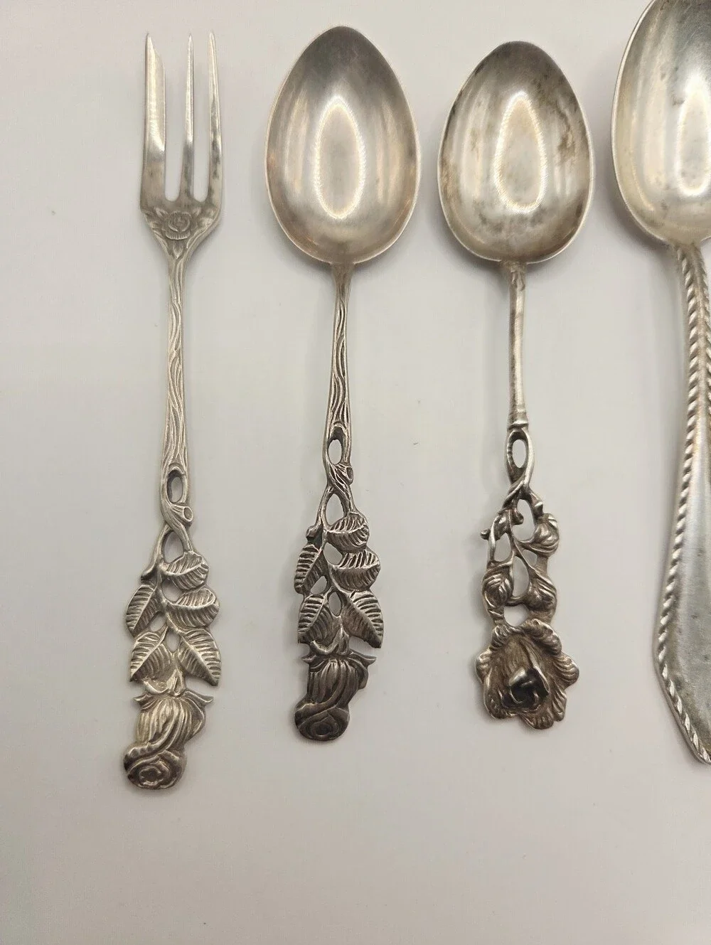 Lot Of 800 Sterling Silver 68.26 Grams Vintage Estate Fork , Spoons And Pendent